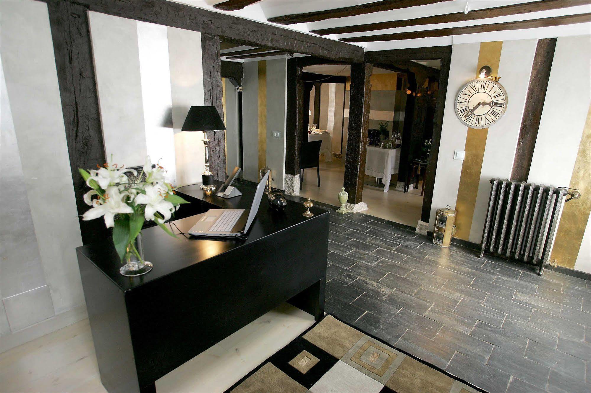 Hotel Boutique Valle De Oca Villanasur-Río de Oca Esterno foto